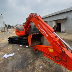 Excavadora Hitachi Zaxis 75 Usada en Japón, Mini Excavadora de 7.5 Toneladas de Segunda Mano, Hitachi Zx75/ Zx75us/ Zx75ur en Venta - Product Image 4
