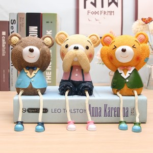 Figurine d'ours en résine Yu Mo avec pattes suspendues, décoration artisanale pour la maison - Product Image 5