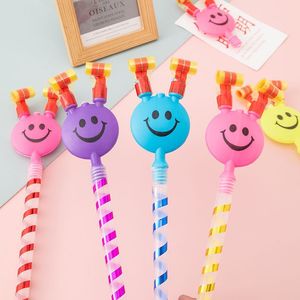 Juguete de silbato con forma de trompeta para niños, instrumento musical de plástico con dibujos animados, 6 uds., regalo para fiesta - Product Image 2