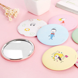 Customized Cute Heart Logo Small Round Pocket Metal Makeup Vanity Mirror Cartoon Style Portable