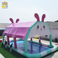 Grande piscine gonflable en forme d'étoile de la mort, résistante aux UV, pour les camps d'été