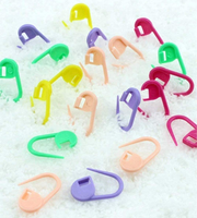 Ensemble de 1000 pièces d'outils de broderie DIY, marqueurs de laine et petites boucles en plastique colorées pour le tricot, le crochet et les accessoires de couture de pulls