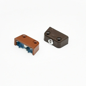 Connecteur à griffes en fer trois-en-un Yuan Siwei pour l'assemblage de panneaux d'armoires, accessoire de quincaillerie - Product Image 5