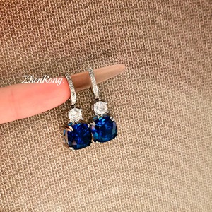 Boucles d'oreilles asymétriques en argent oxydé, style brutaliste, design sculptural, argent sterling 925, bijoux en gros - Product Image 1