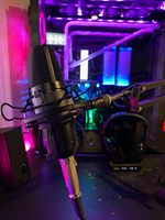 Microphone à condensateur XLR, kit de micro de studio professionnel cardioïde avec bras articulé pour l'enregistrement, la diffusion de podcasts, la voix off, le streaming, H