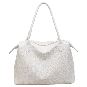 IStapromo Gifts Factory Wholesale Woven PU Leather Professional Solid Color Tote Bag Fashionable Versatile Shoulder Bag Women - Product Image 5