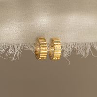 Boucles d'oreilles créoles J&D Jewelry vintage texturées martelées, plaquées or 18 carats, en acier inoxydable, bijoux classiques pour femmes