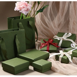 ชุดกล่องใส่เครื่องประดับพร้อมบรรจุภัณฑ์ต่างหู  พร้อมโลโก้สั่งทำ  บรรจุภัณฑ์เครื่องประดับจากกระดาษรีไซเคิลรักษ์โลก  ถุงกระดาษและกล่องพร้อมโลโก้ - Product Image 1