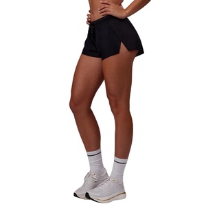 Shorts de sport professionnels personnalisés, durables, imperméables, à séchage rapide, respirants, avec taille élastique, pour l'été - Product Image 2