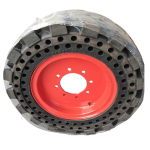 ओम स्किड लोडर टायर ठोस टायर 10-16.5 सड़क मशीनरी टायर - Product Image 5