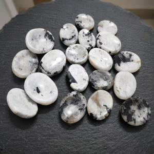 Wholesale Rainbow Moonstone Crystal <b>Worry</b> Stones Natural Stones Crystal Crafts Rocks Minerals Feng Shui Jade <b>Stone</b> Therapy - Product Image 3