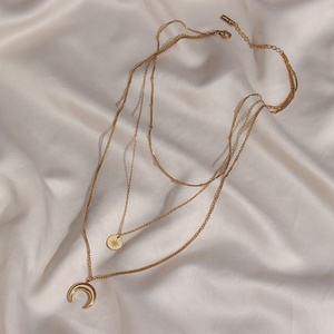 Collier en acier inoxydable doré à plusieurs couches avec lune et étoile, bijoux tendance <span class=keywords><strong>2022</strong></span> - Product Image 3