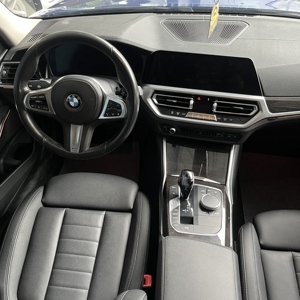 <span class=keywords><strong>BMW</strong></span> 325Li 2019 Usado |   Sedán de Lujo 2.0T Turbo 184HP Automático, Distancia entre Ejes de 2961 mm, Tracción Trasera, Azul/Negro, Gasolina, Eléctrico Oscuro - Product Image 6