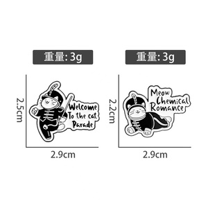Broches <span class=keywords><strong>de</strong></span> Aleación <span class=keywords><strong>de</strong></span> Zinc con Esmalte, Diseño <span class=keywords><strong>de</strong></span> Uniforme <span class=keywords><strong>de</strong></span> Dibujos Animados, Color Negro, Venta al Por Mayor Sin Pedido Mínimo, Ideal para Desfiles, Meow Chemical <span class=keywords><strong>Romance</strong></span> - Product Image 5