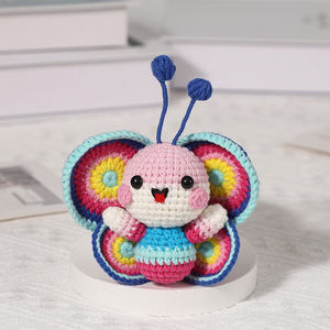 Adorable Décoration Papillon au Crochet Fait Main, Petits Ornements Inspirants, Maison en Pain d'Épices Tricotée de Yiwu, Noël - Product Image 1