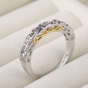 Anello da Donna F265 in Argento con Diamanti Naturali Taglio Brillante Rotondo, Gioiello di Fidanzamento per Lei - Product Image 1