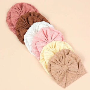 Nouveau Bonnet Bébé Jacquard Chaud et Coupe-Vent avec Nœud, Couleur Unie, Style Indien, pour Nouveau-né et Tout-petit - Product Image 3