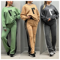 Ensemble de yoga haut de gamme trois pièces pour femme, décontracté, ample, longueur au-dessus du genou, avec broderie de lettres, taille élastique et effet push-up, tenue de fitness oversize