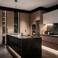 Meubles de cuisine modernes en contreplaqué mat, lignes droites, avec îlot central et tiroirs, finition grain de bois haut de gamme, sur mesure