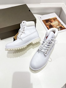 Botas de Nieve de Diseño de Lujo para Hombre y Mujer, de Cuero Genuino, Impermeables y Antideslizantes, con Estilo Clásico - Product Image 5