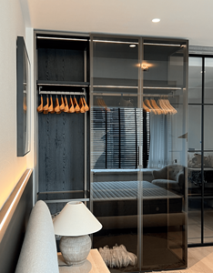 <span class=keywords><strong>Armario</strong></span> de Diseño Italiano de Alta Gama, Minimalista, con Marco Ultrafino y Puerta de Cristal Negro/Cuarto de Vestir - Product Image 2