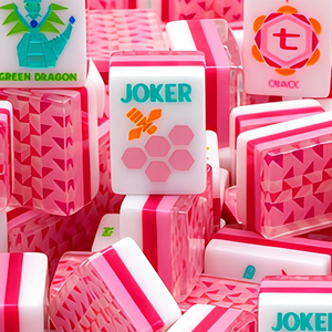 <span class=keywords><strong>Mahjong</strong></span> de luxe pliable 160 pièces à quatre couches avec angles prononcés et couleurs vibrantes, ensemble de <span class=keywords><strong>Mahjong</strong></span> américain en acrylique rose prismatique - Product Image 3