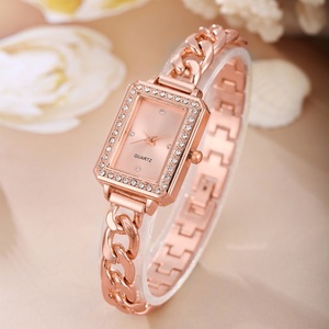 Nuevo Reloj de Pulsera para Mujer 2025, Diseño Cuadrado con Incrustaciones de Diamantes, Reloj de Cuarzo con Conjunto de Pulsera de Corazón - Product Image 1