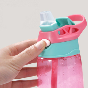 Bouteille d'eau portable à imprimé dessin animé mignon pour sports de plein air, tasse en plastique avec paille pour étudiants et enfants, idéale pour les voyages d'été - Product Image 4