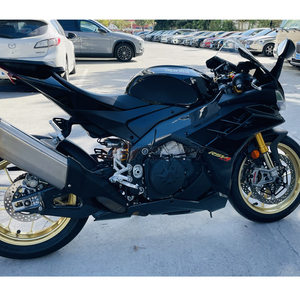 Carénage en fibre de carbone modifié pour Aprilia <span class=keywords><strong>RSV4</strong></span> - Product Image 4