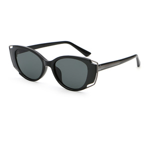 Nouvelles <span class=keywords><strong>lunettes</strong></span> <span class=keywords><strong>de</strong></span> <span class=keywords><strong>soleil</strong></span> œil-<span class=keywords><strong>de</strong></span>-chat <span class=keywords><strong>de</strong></span> créateur pour femmes, colorées et originales, protection UV400, monture en métal CP, idéales pour les blogueuses, personnalisables pour votre propre marque - Product Image 5