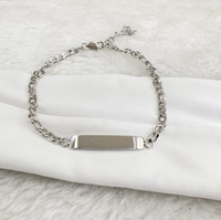 Loveher bijoux personnalisé nom barre côté inclinaison Bracelet à breloques à la main chaîne Figaro romantique saint valentin cadeau pour les Promotions