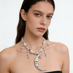 Collana con Ciondolo Stella e Luna Celeste Unico di Bella Viva, Accessori di Moda per Uso Quotidiano Femminile - Product Image 3