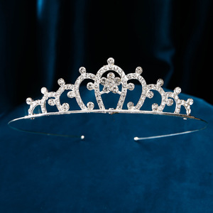 Fascia diademi <span class=keywords><strong>per</strong></span> ragazze elegante principessa cristallo diadema corona fasce <span class=keywords><strong>per</strong></span> le donne ragazze accessori <span class=keywords><strong>per</strong></span> capelli da festa, <span class=keywords><strong>matrimonio</strong></span> - Product Image 4