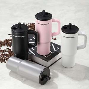 Tasse à café isotherme portable 710 ml en acier inoxydable avec poignée de transport et couvercle à paille - Product Image 1