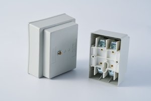 Boîtier de <span class=keywords><strong>compteur</strong></span> électrique JUNW avec disjoncteur PG et boîte à fusibles pour le Burkina Faso, le Bénin et les pays africains - Product Image 3