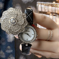 Jam Tangan Wanita Modern Scottie 9559B Quartz Alloy Glass Tahan Air Berlian Moissanite Motif Bunga Tali Kulit Kustom 12mm