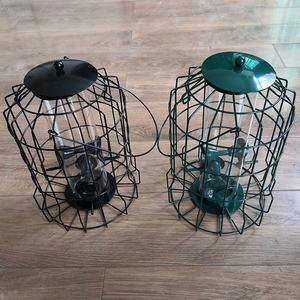 Metal & PC anti-eekhoorn hangende buitenvogelvoeder met cilindrisch ontwerp voor kolibries - Product Image 2