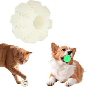 Pilsiz Parlayan Köpek Ödül Topu - Orta ve Büyük Boy Köpekler için 6 cm Atıştırmalık Dağıtıcı Diş Bakım Oyuncağı - Product Image 1