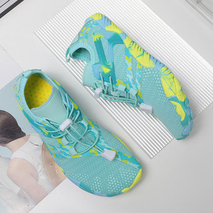 Scarpe Acquatiche da <span class=keywords><strong>Donna</strong></span> ad Asciugatura Rapida per <span class=keywords><strong>Fitness</strong></span> e Camminata Nuovi Stili Primavera/Estate per Sport all'Aperto Spiaggia Nuoto Immersioni Scarpe Acquatiche in Eva - Product Image 1