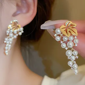 Genuine Gold Electroplated Pearl Grape String Earrings Creative Design Earrings French Retro Luxury Premium Earrings