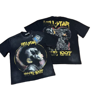 Camiseta de Hombre de Alta Calidad, 100% Algodón Pesado, Estilo Retro Oversize con Estampado de Grafiti Ladrillo y Estrellas, con Pedrería, de Moda Urbana - Product Image 1
