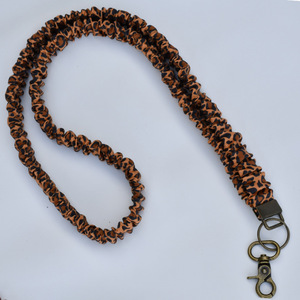 Nuevos Cordones elásticos para el cuello con ganchos de tono bronce Ideal para llaves, tarjetas de identificación, pasaportes, varios estampados de animales disponibles - Product Image 6