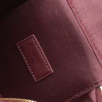 Boîte à bijoux en cuir véritable matelassée imperméable de couleur bordeaux, sac à maquillage à bandoulière avec longue sangle et poignée pour femme