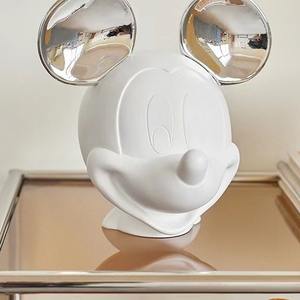 Creativo Mickey Mouse cabeza resina artesanías lindo Escritorio <span class=keywords><strong>de</strong></span> dibujos animados adornos alcancía pequeño <span class=keywords><strong>libro</strong></span> <span class=keywords><strong>de</strong></span> montar rojo estilo para sala <span class=keywords><strong>de</strong></span> estar - Product Image 4