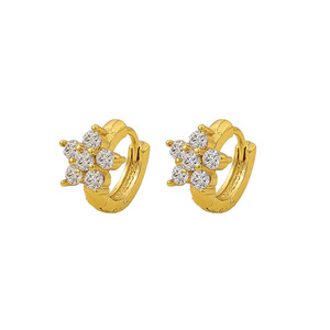 Pendientes Huggie en forma de corazón chapados en oro con diamantes de imitación de cristal para mujer, lindos pendientes de aro a la moda - Product Image 5