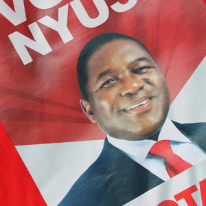 Camiseta Personalizada con Estampado Completo para Hombre, Formal, de Poliéster/Algodón, Manga Corta, Secado Rápido, para las Elecciones en Sudamérica - Product Image 3