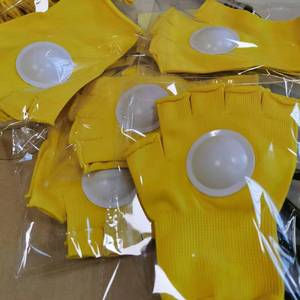 Enfants Adultes Taille Fête Activité Sport Jeu Cheer Mains Clapper Gants Logo Personnalisé Noise Maker Gants - Product Image 1