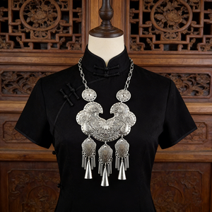 Collar con Cierre de Mariposa Plateado Estilo Miao, Collar Étnico Bohemio <span class=keywords><strong>Hmong</strong></span> con Borlas y Conos para Mujer - Product Image 2