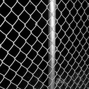 Rete Metallica Zincata per Recinzione a Maglie Concatenate, Rotolo da 100 Piedi, per Campi, Fattorie e Allevamento Capre - Product Image 5