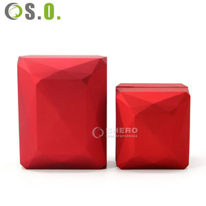 Caja de Plástico Blanca y Roja al por Mayor con Logotipo Personalizado para Anillos, Colgantes, Pulseras, Brazaletes, Collares y Joyas - Product Image 2